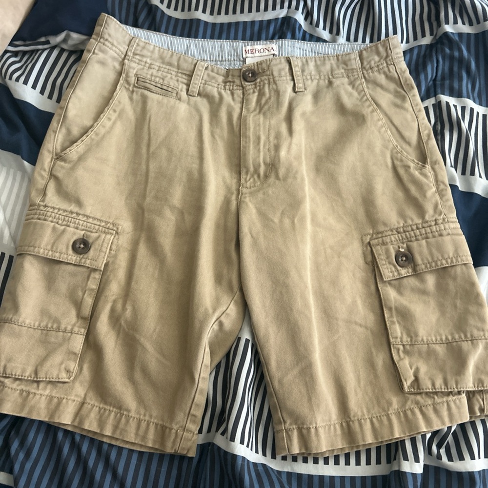 Khakis shorts